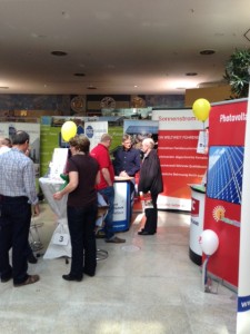 Viele interessierte Eigenheimbesitzer ließen sich am Stand der iKratos GmbH auf der 14. Energie- & Immobilienmesse in Forchheim informieren und beraten.